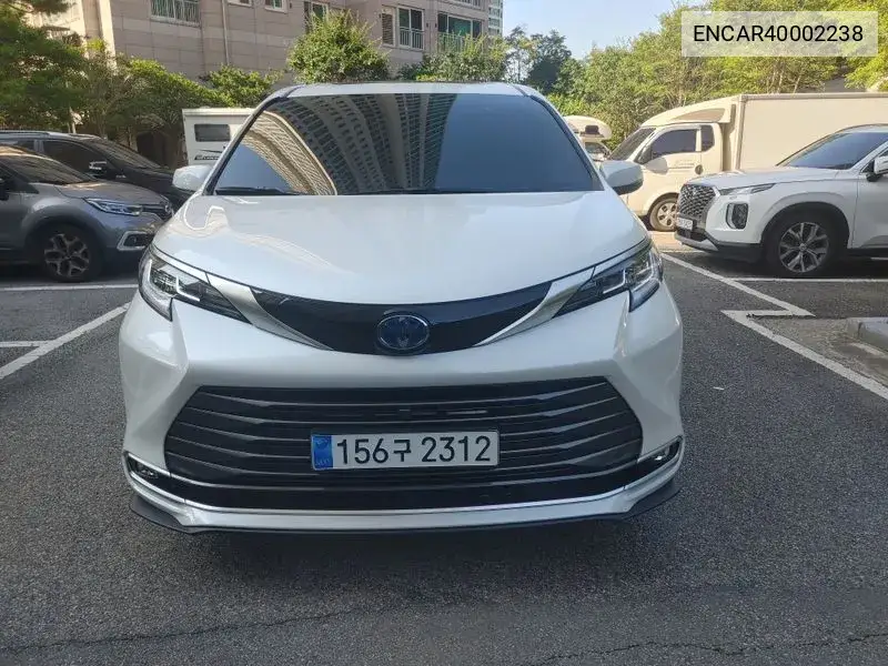 Toyota Sienna 2024 года выпуска