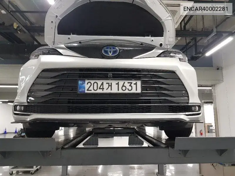 Toyota Sienna 2024 года выпуска