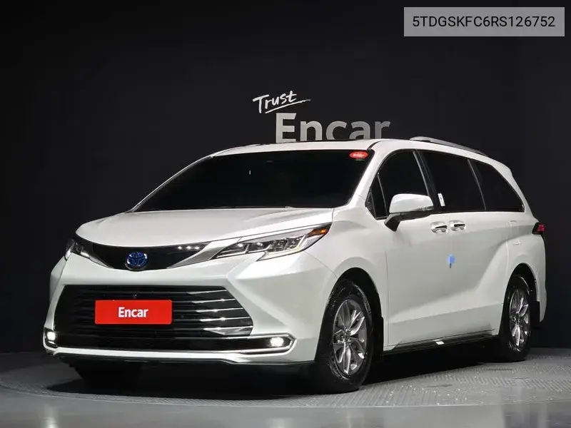 Toyota Sienna 2024 года выпуска