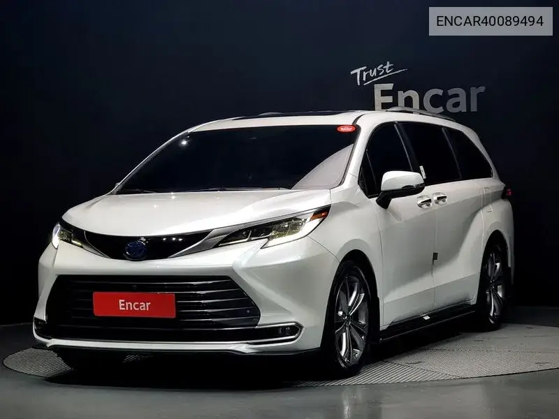 Toyota Sienna 2024 года выпуска