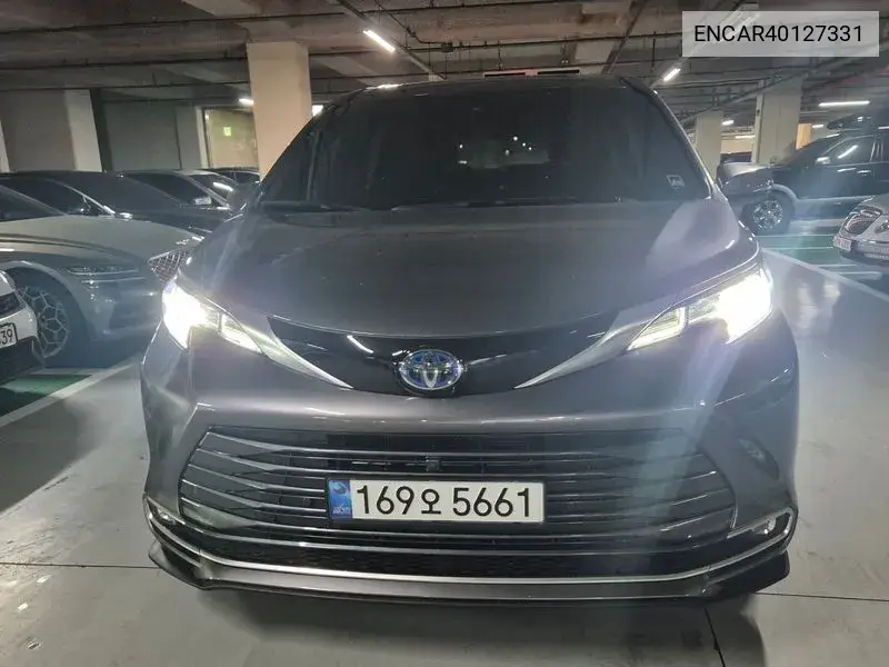 Toyota Sienna 2024 года выпуска