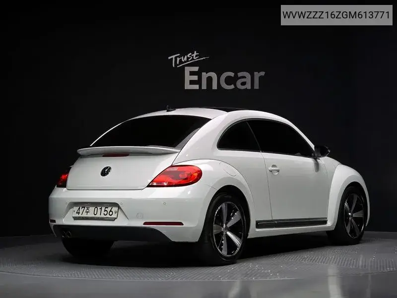 Volkswagen Beetle 2015 года выпуска