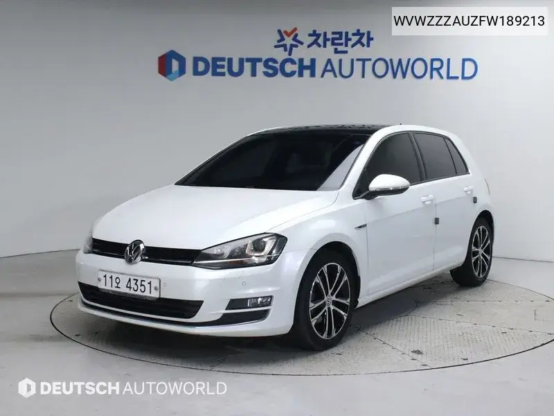 Volkswagen Golf 2015 года выпуска