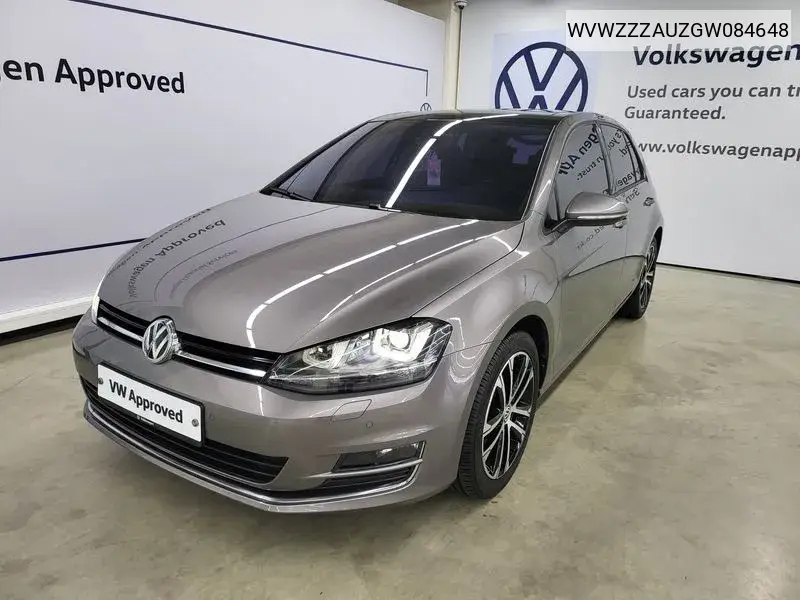 Volkswagen Golf 2016 года выпуска