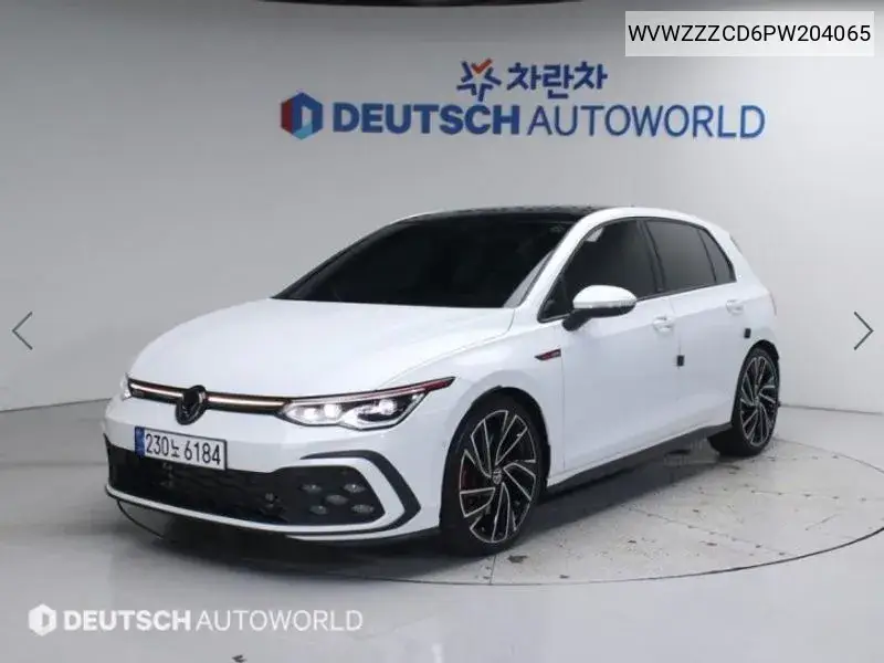 Volkswagen Golf 2023 года выпуска