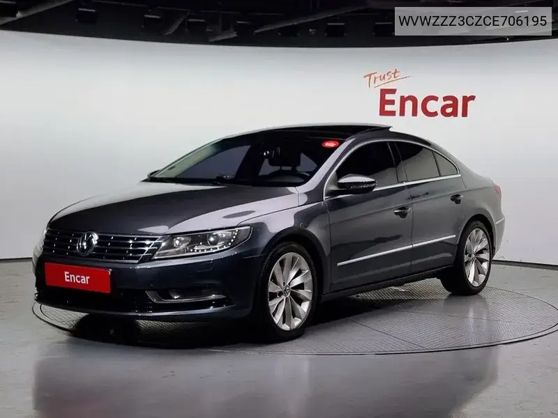 Volkswagen Passat CC 2012 года выпуска