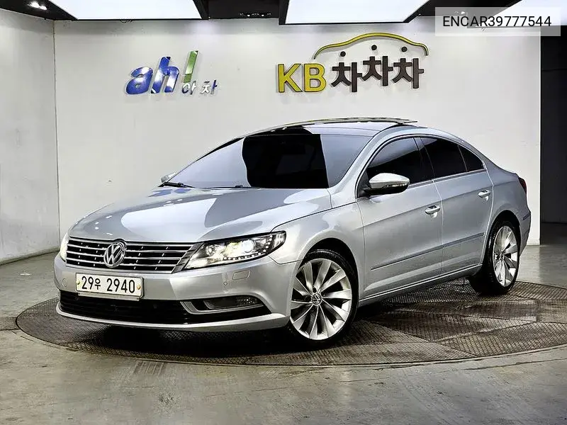 Volkswagen Passat CC 2012 года выпуска