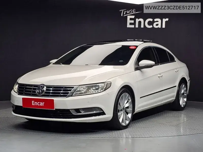 Volkswagen Passat CC 2012 года выпуска