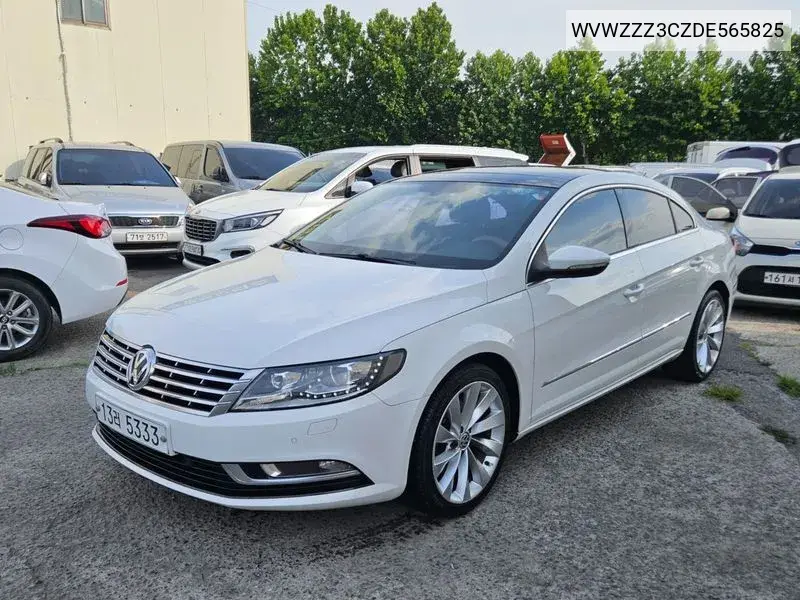 Volkswagen Passat CC 2013 года выпуска