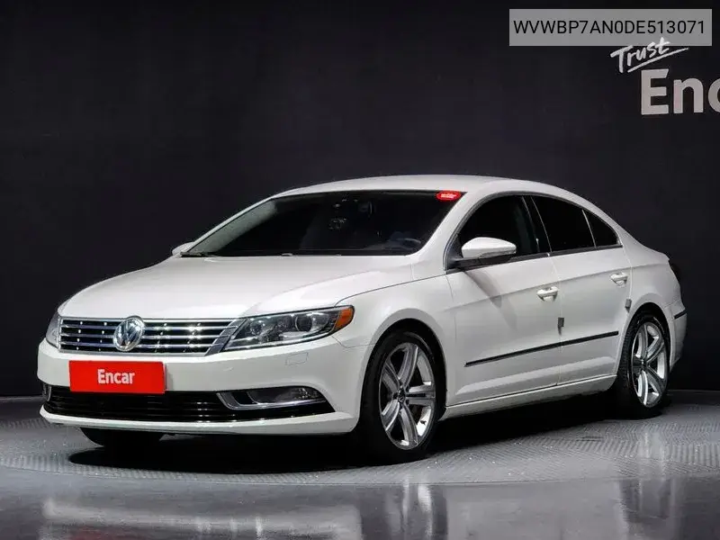 Volkswagen Passat CC 2013 года выпуска