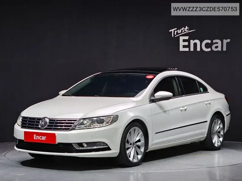 Volkswagen Passat CC 2013 года выпуска
