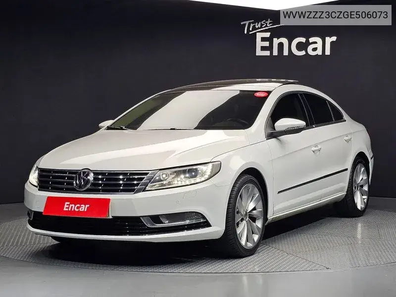 Volkswagen Passat CC 2015 года выпуска