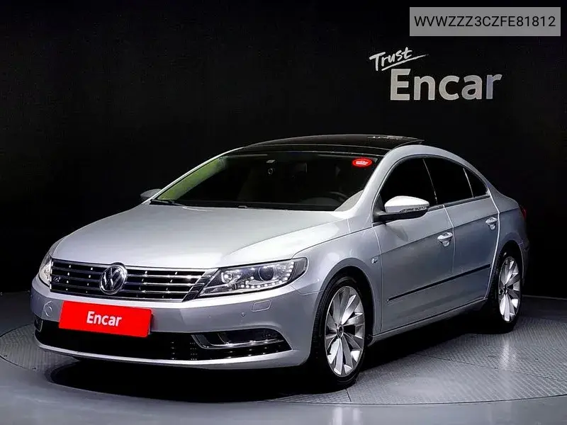 Volkswagen Passat CC 2015 года выпуска