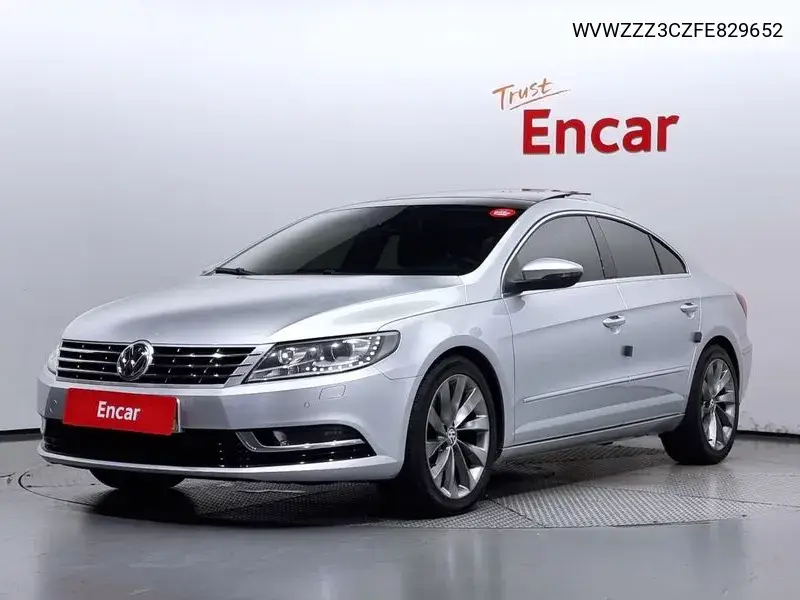 Volkswagen Passat CC 2015 года выпуска