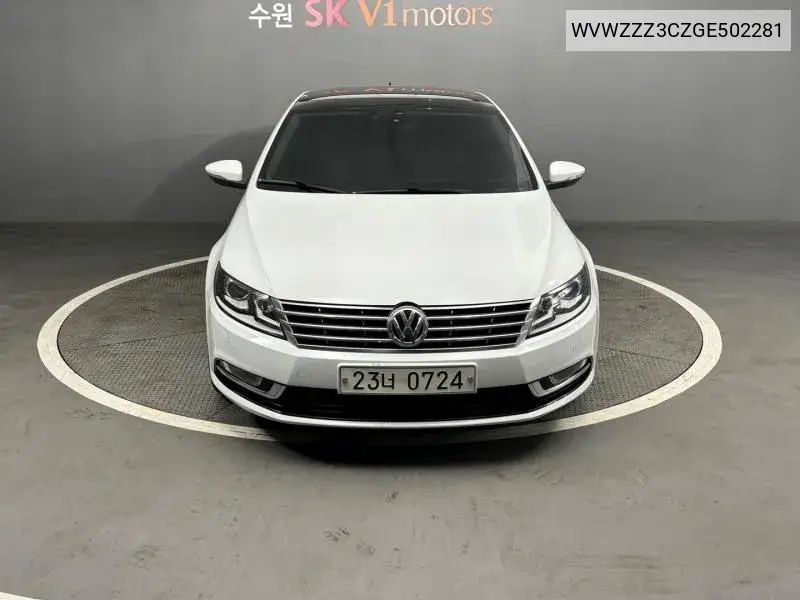 Volkswagen Passat CC 2015 года выпуска