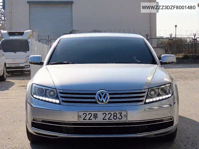 Volkswagen Phaeton 2015 года выпуска
