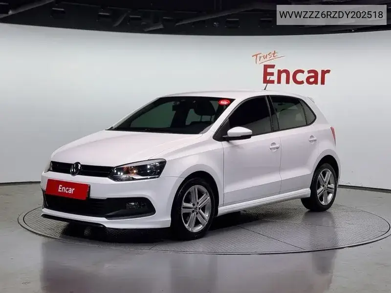 Volkswagen Polo 2013 года выпуска