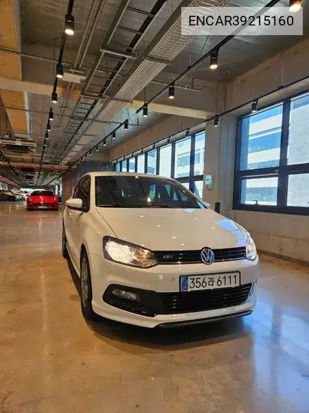 Volkswagen Polo 2015 года выпуска