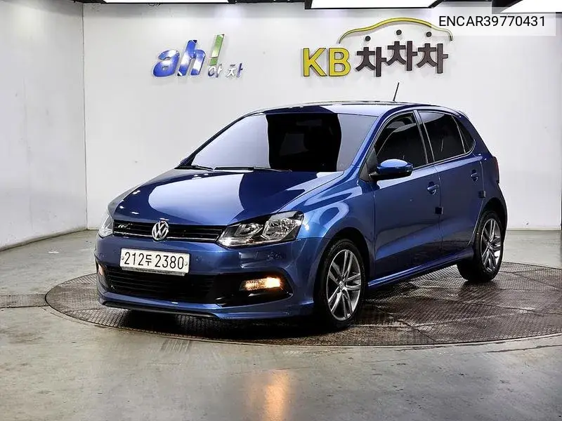 Volkswagen Polo 2015 года выпуска