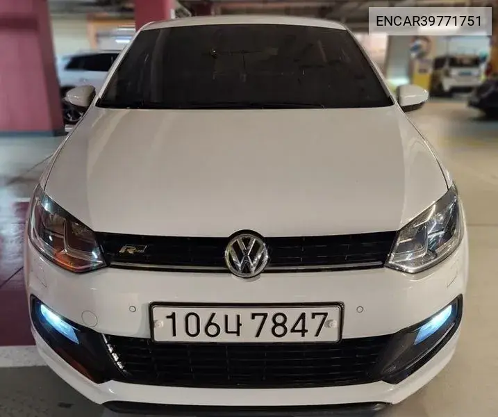 Volkswagen Polo 2015 года выпуска