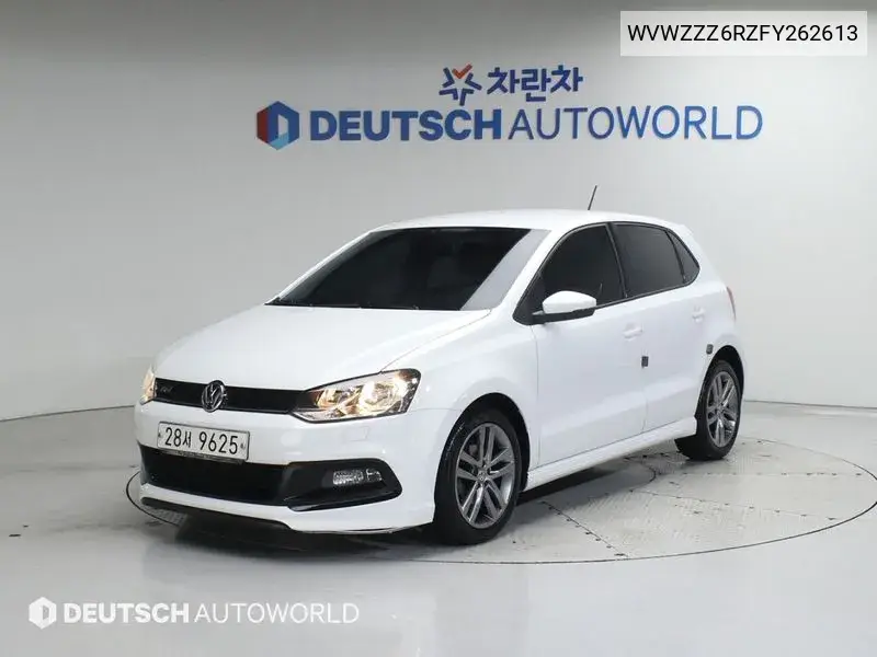 Volkswagen Polo 2015 года выпуска