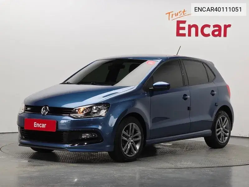 Volkswagen Polo 2015 года выпуска