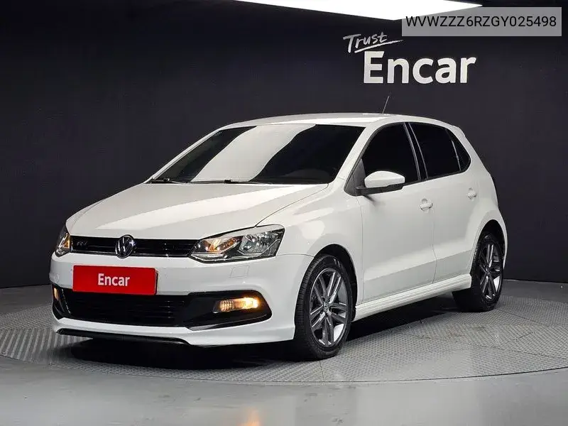 Volkswagen Polo 2016 года выпуска