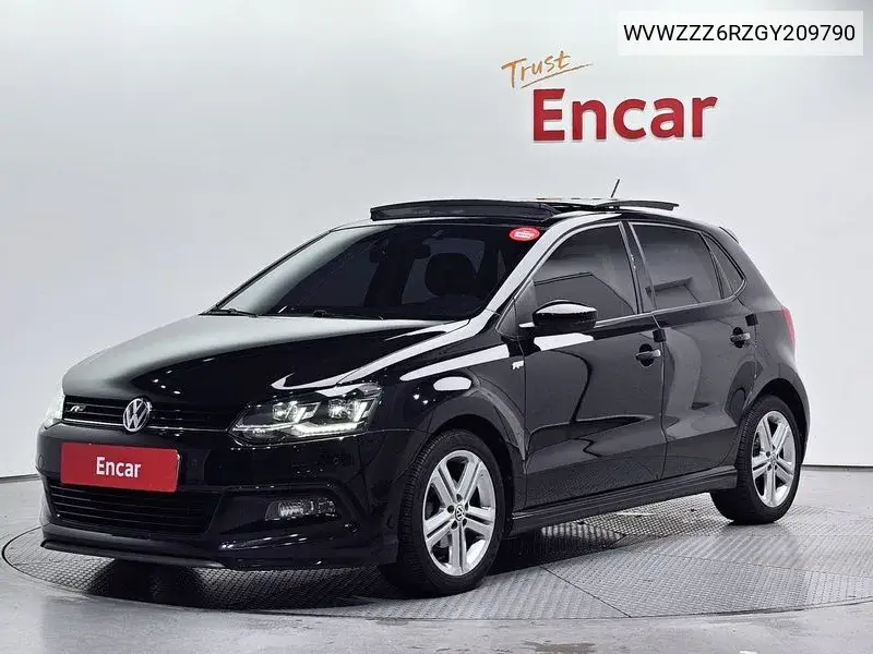 Volkswagen Polo 2016 года выпуска