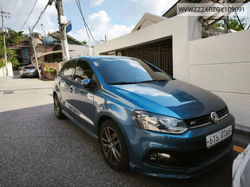 Volkswagen Polo 2016 года выпуска