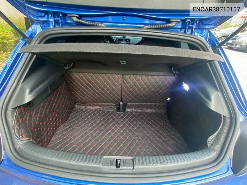Volkswagen Scirocco 2013 года выпуска