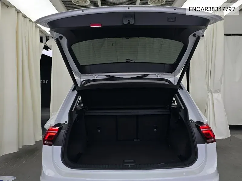 Volkswagen Tiguan 2023 года выпуска