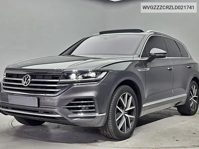 Volkswagen Touareg 2020 года выпуска