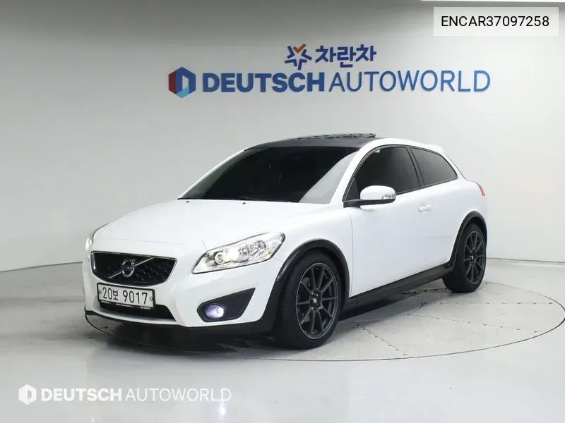 Volvo C30 2012 года выпуска