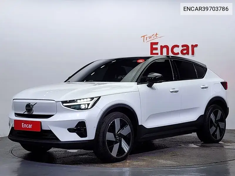 Volvo C40 2022 года выпуска