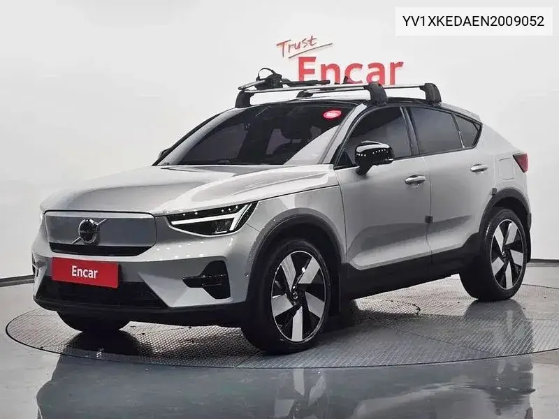 Volvo C40 2022 года выпуска