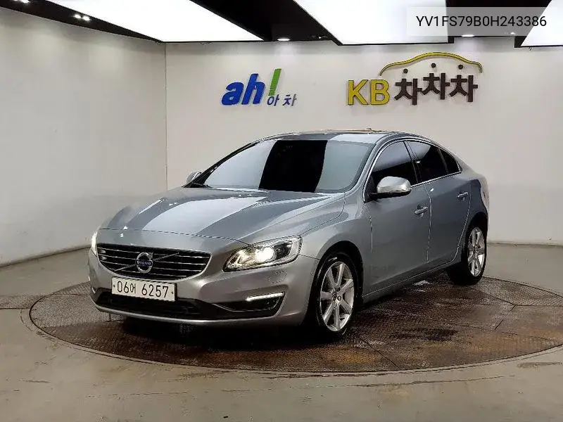 Volvo S60 2017 года выпуска