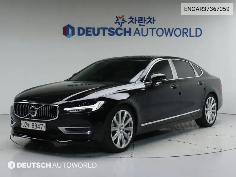 Volvo S90 2019 года выпуска
