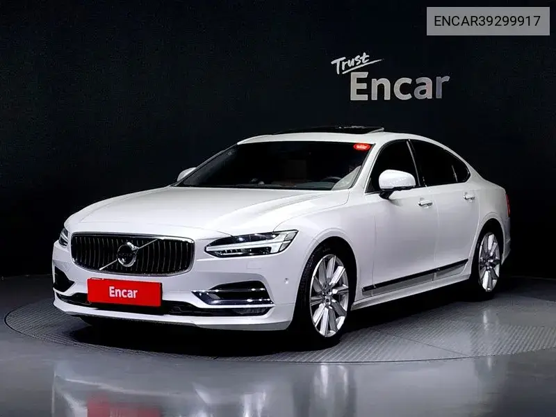 Volvo S90 2020 года выпуска