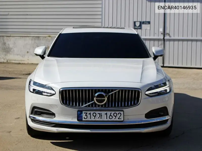 Volvo S90 2020 года выпуска