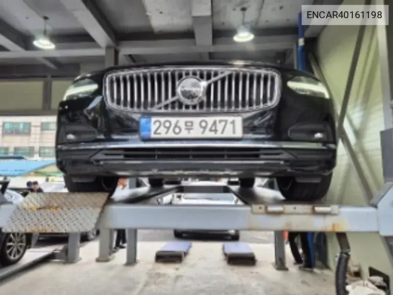 Volvo S90 2022 года выпуска