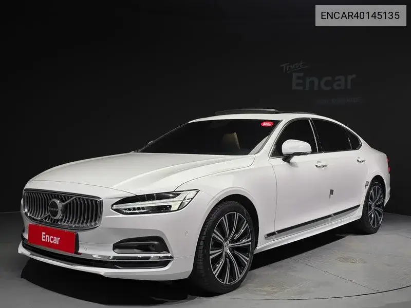 Volvo S90 2023 года выпуска