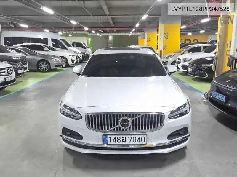 Volvo S90 2023 года выпуска