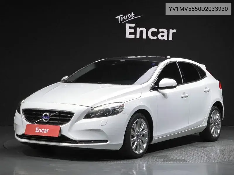 Volvo V40 2013 года выпуска
