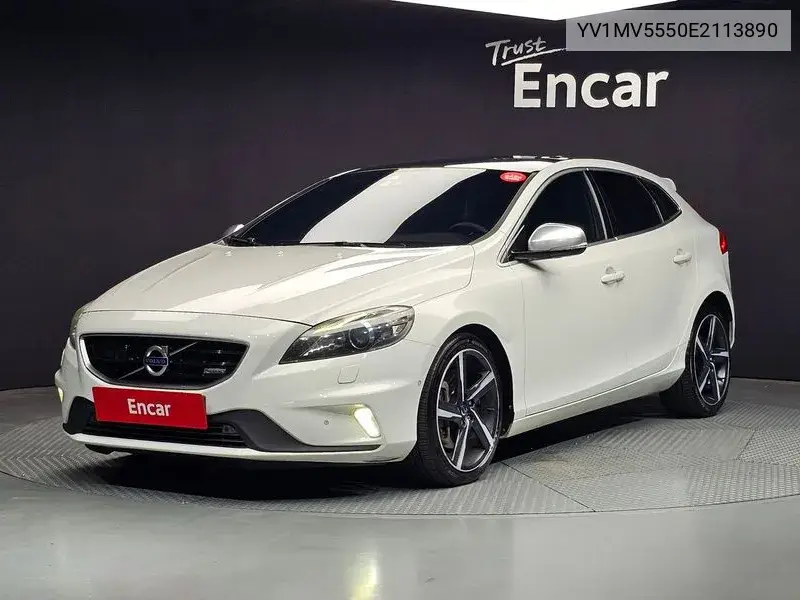 Volvo V40 2014 года выпуска