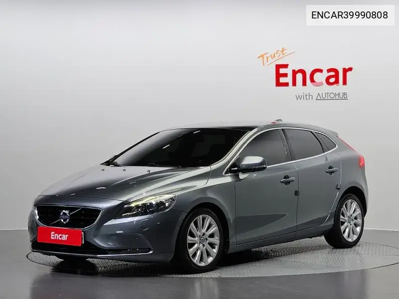 Volvo V40 2014 года выпуска
