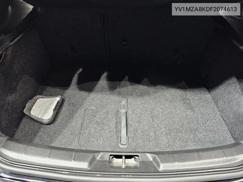 Volvo V40 2015 года выпуска