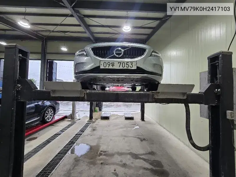 Volvo V40 2017 года выпуска