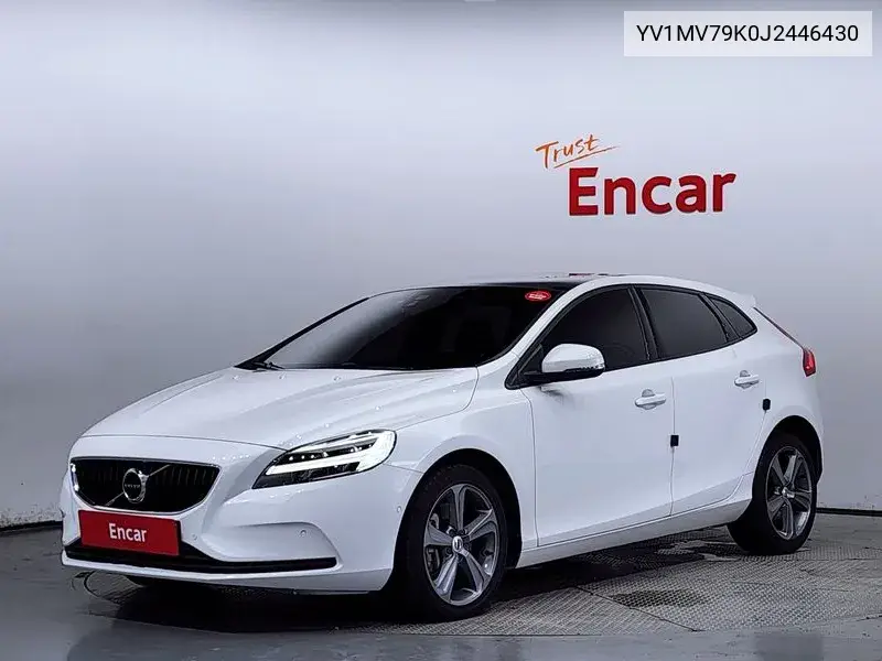 Volvo V40 2017 года выпуска
