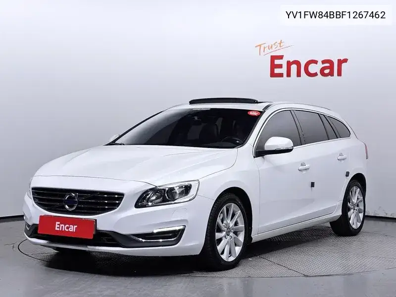 Volvo V60 2015 года выпуска