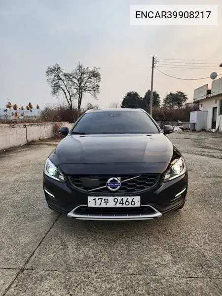 Volvo V60 2017 года выпуска
